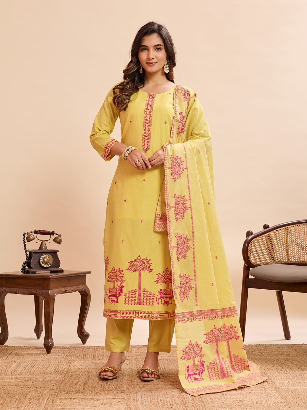 Women's Lemon Yellow Printed Kurta Pant Set