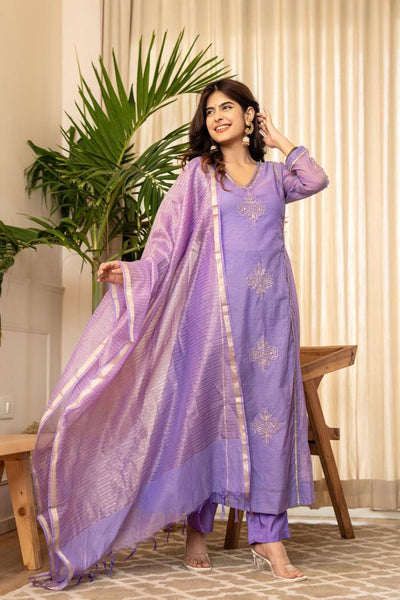 Lavender Embroidered Kurta Pant & Dupatta Set