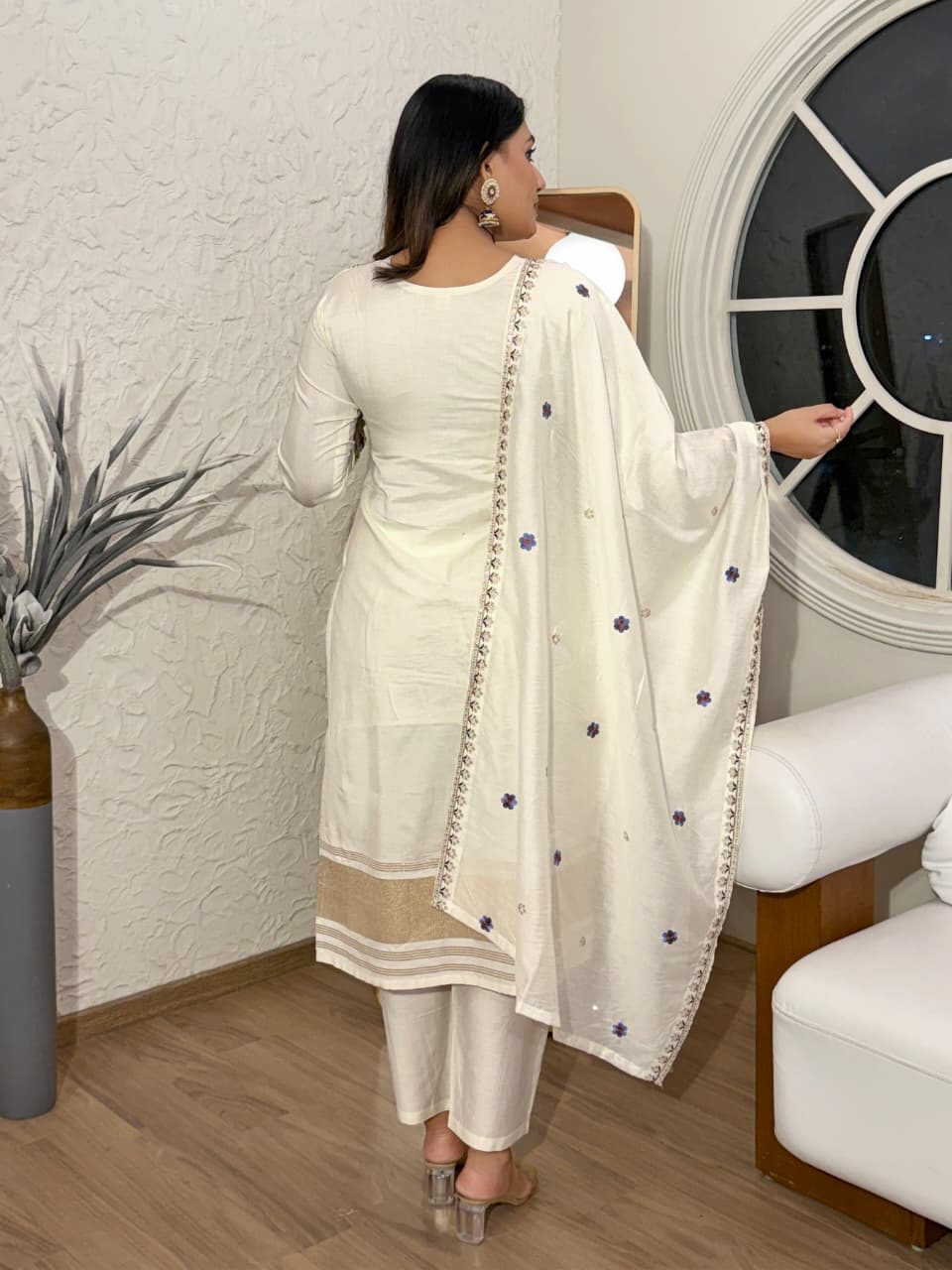 Women's Off White Embroidered Silk  Kurta Set