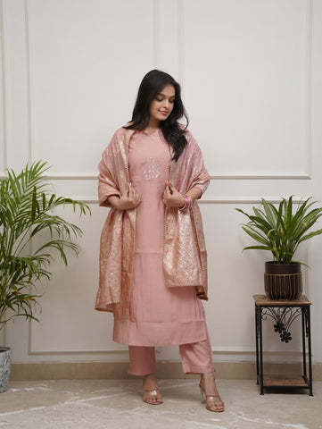 Women's Blush Pink Embroidered Kurta Set