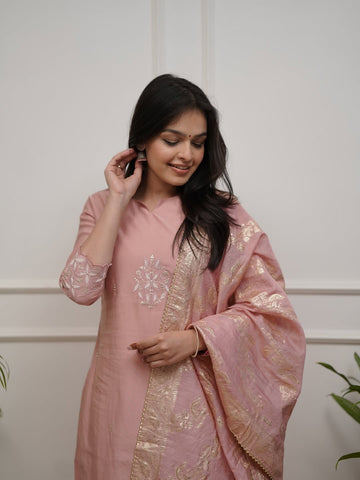 Women's Blush Pink Embroidered Kurta Set