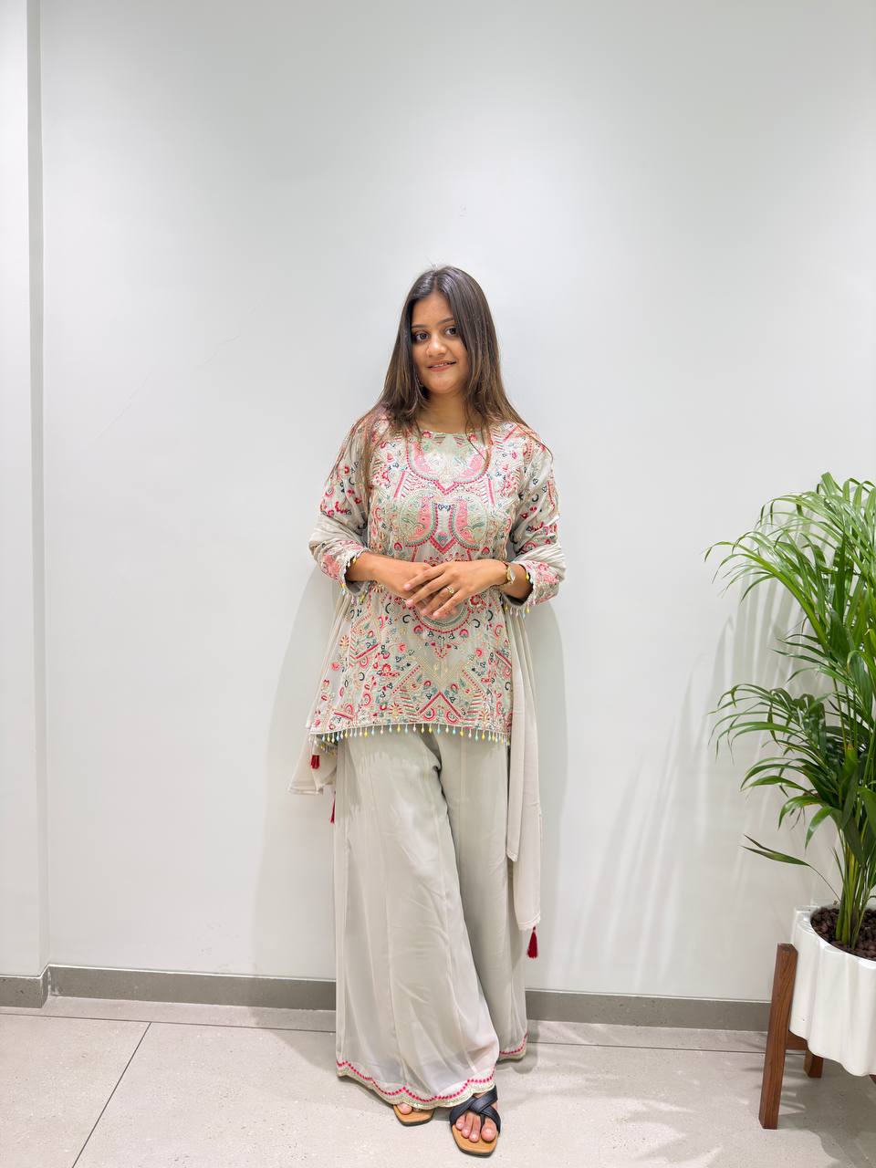 Women’s Embroidered Pakistani Suit Set with Palazzo & Dupatta