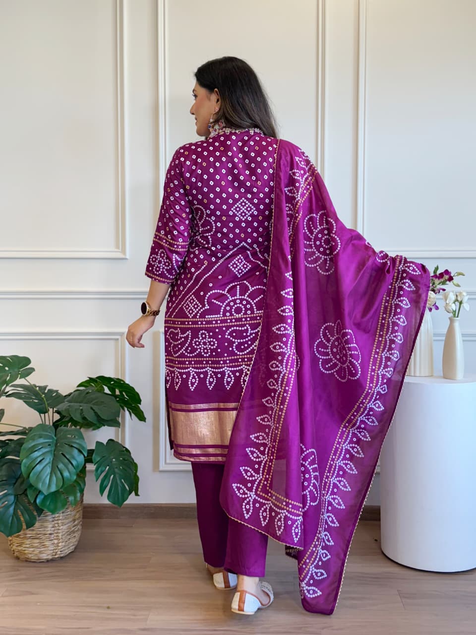 Women's Magenta Bandhani Print Kurta Set