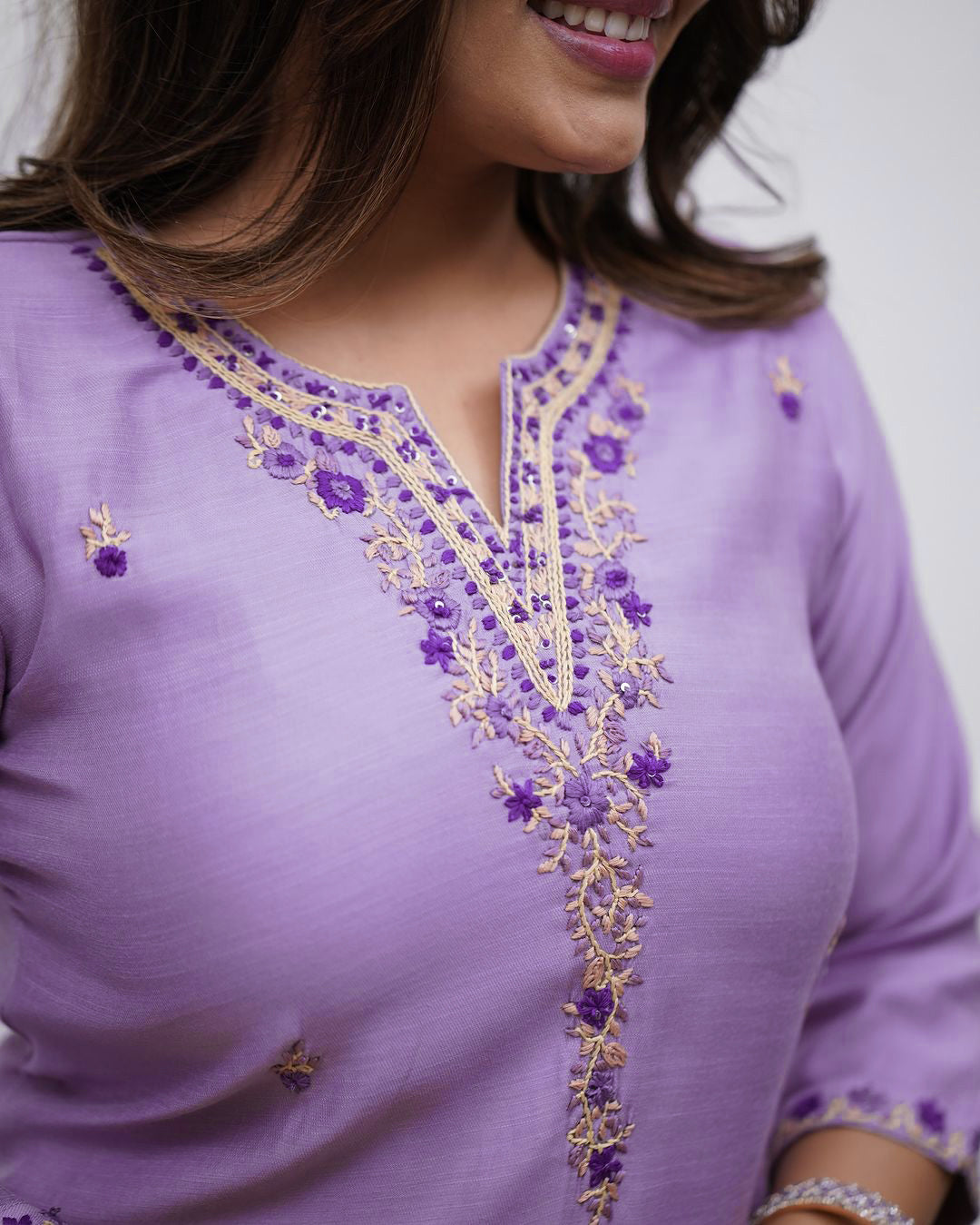 Women's Lavender Embroidered Kurta Set