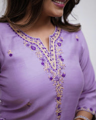 Women's Lavender Embroidered Kurta Set