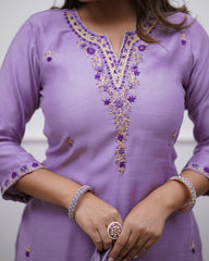 Women's Lavender Embroidered Kurta Set