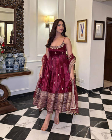 Embroidered Anarkali Kurta Set with Pants & Designer Dupatta