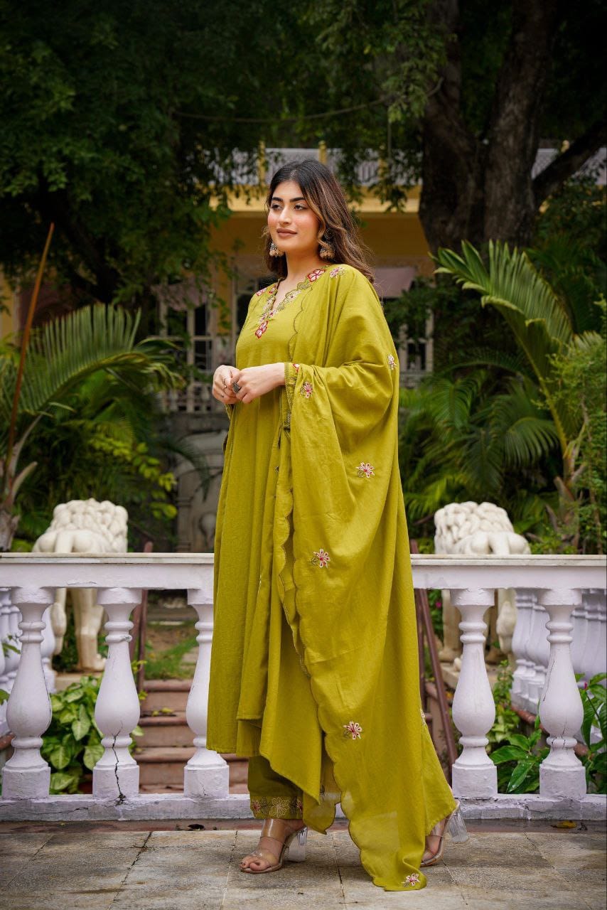 Women's Premium Embroidered Kurta Set