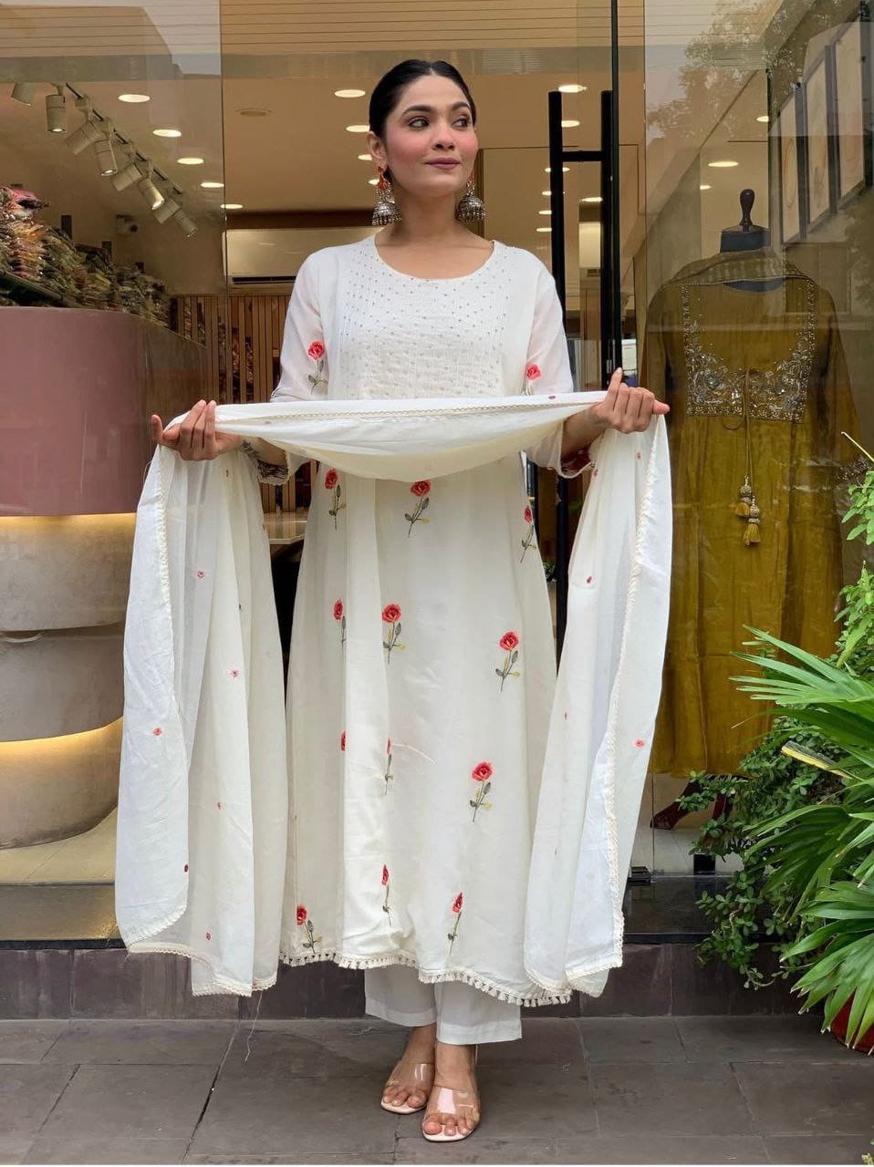 Women's Floral Embroidered Kurta Set