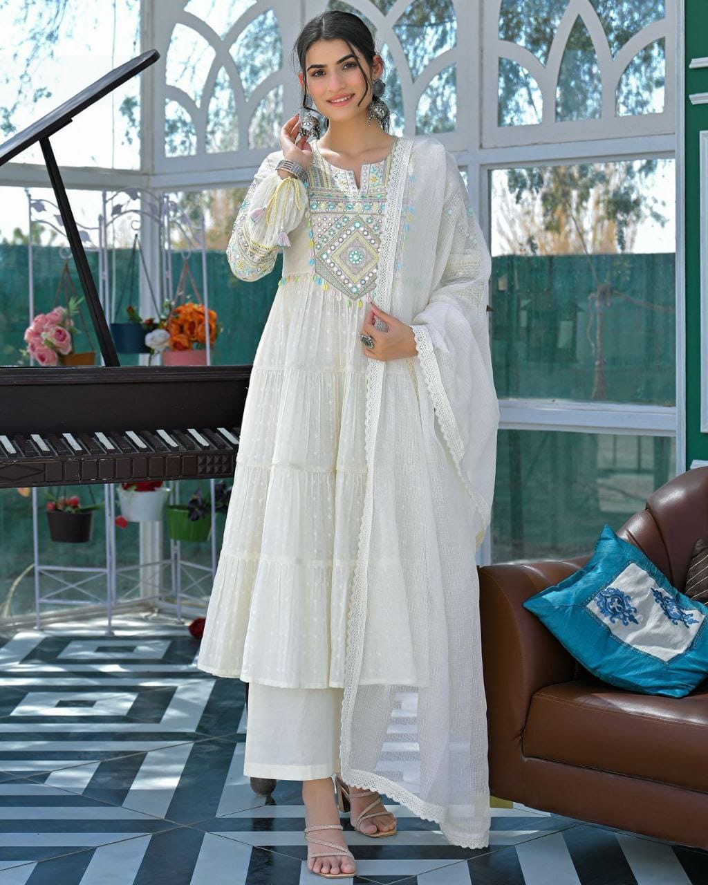 Women's Embroidered Ethnic Kurta Set