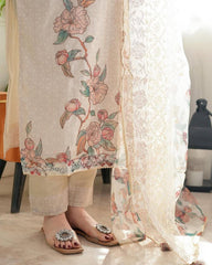 Lilan Floral Printed Straight Kurta Set