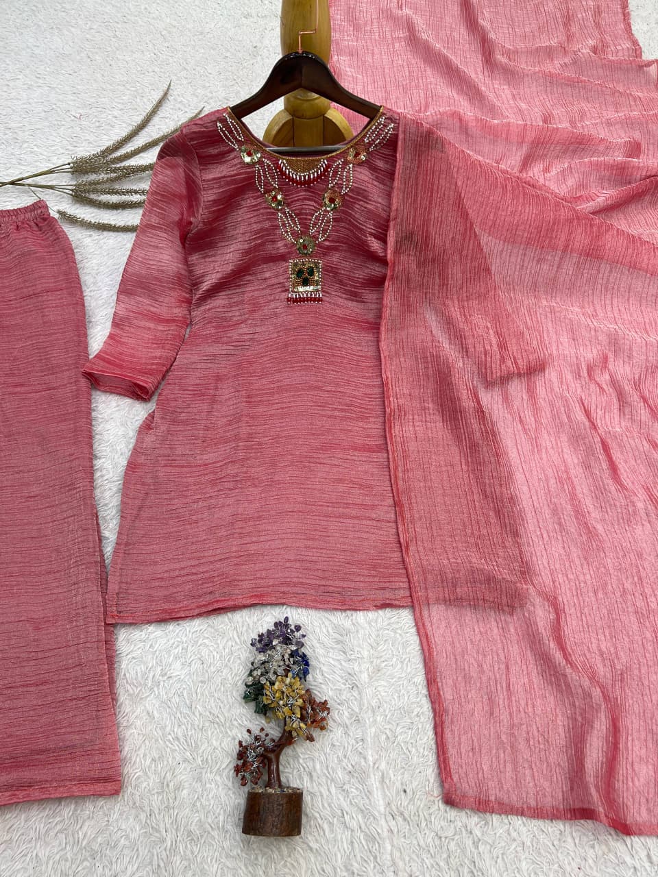 Women’s Pink Textured Kurta Palazzo Set